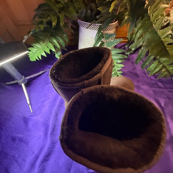 NWOT ๐Cozie Steps Water Repellent Sheepskin Suede Mid-Calf Boot - Picture 7 of 14